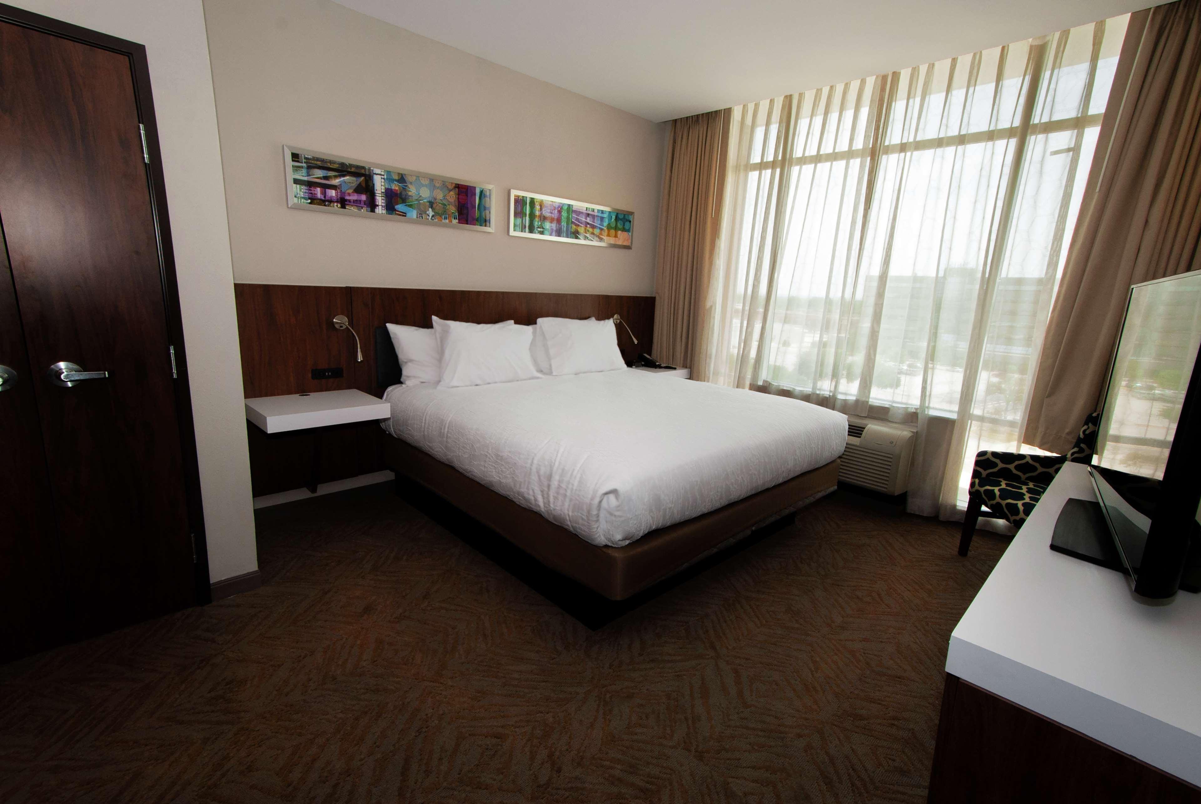 Hilton Garden Inn Dallas At Hurst Conference Center Exterior photo